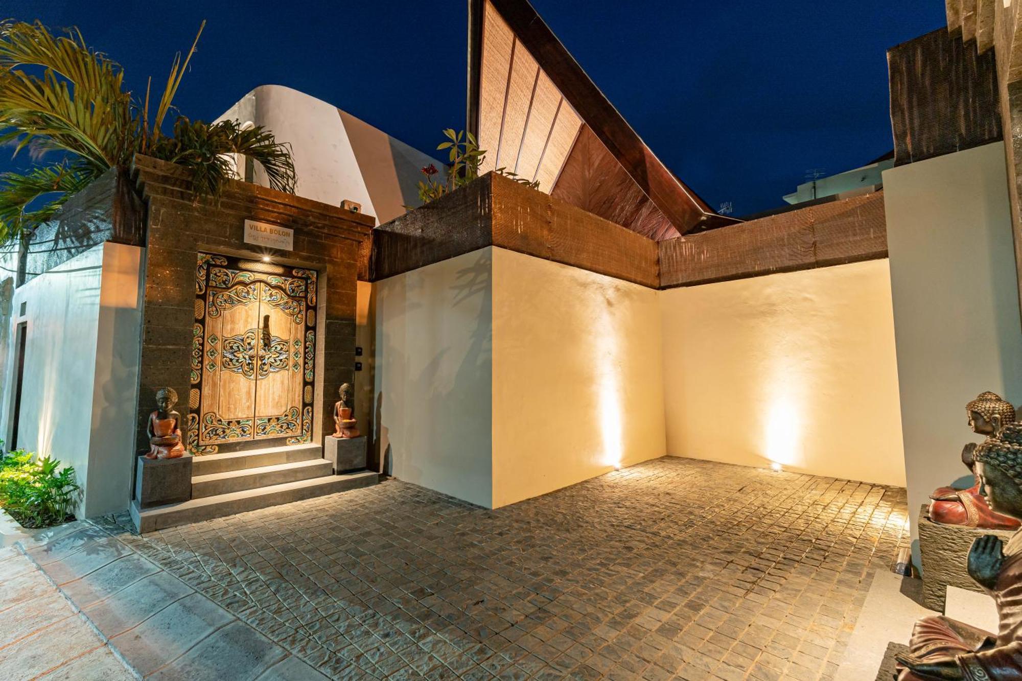 Bolon Villa Kuta (Bali)