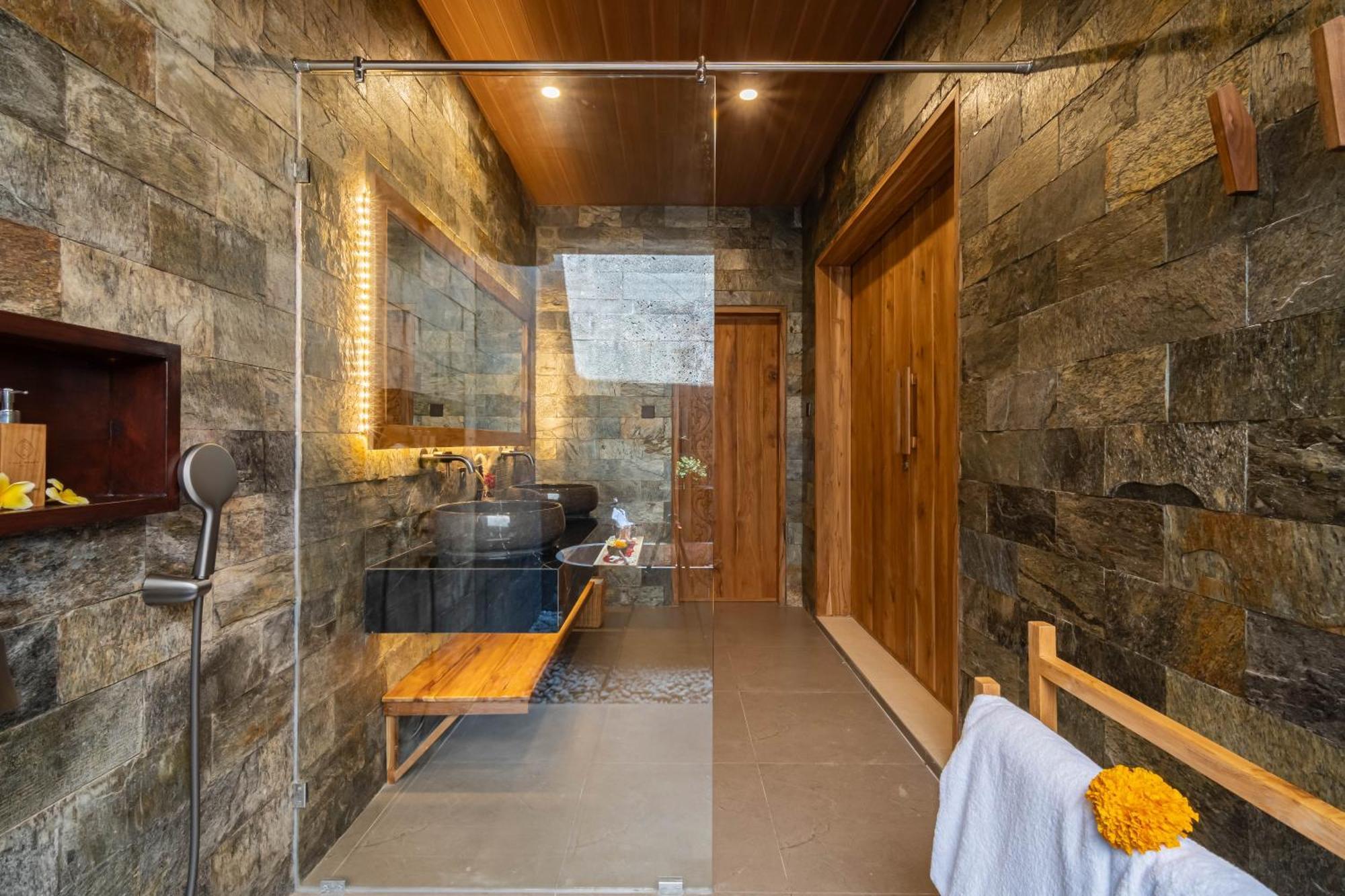 Bolon Villa *